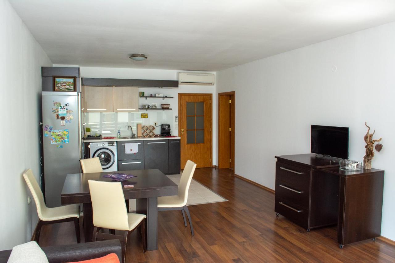 Central Apartment Mountain View Karlovo Esterno foto